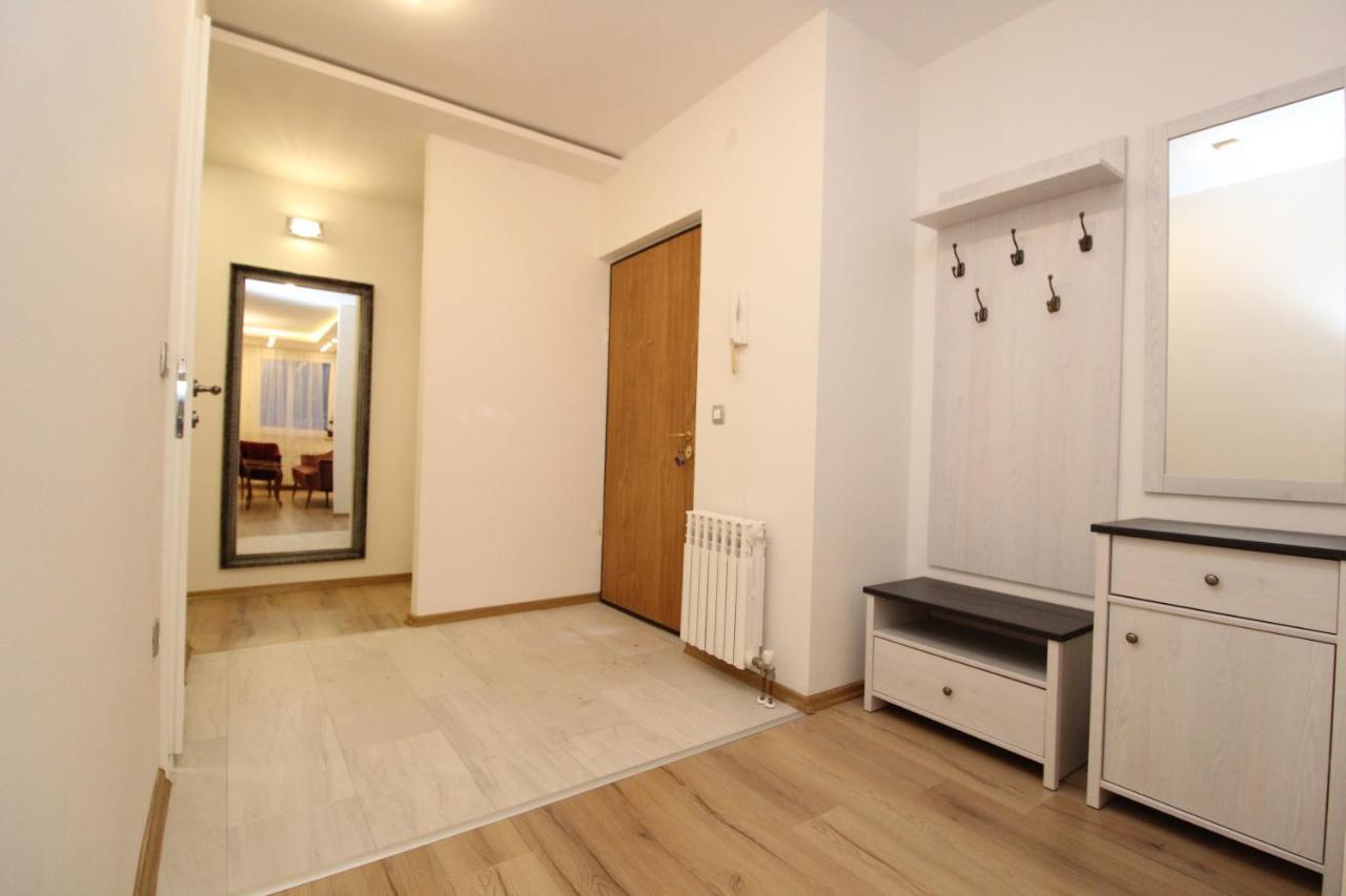 Apartman Centar Sa Sigurnim Parkingom SJJ Exteriör bild