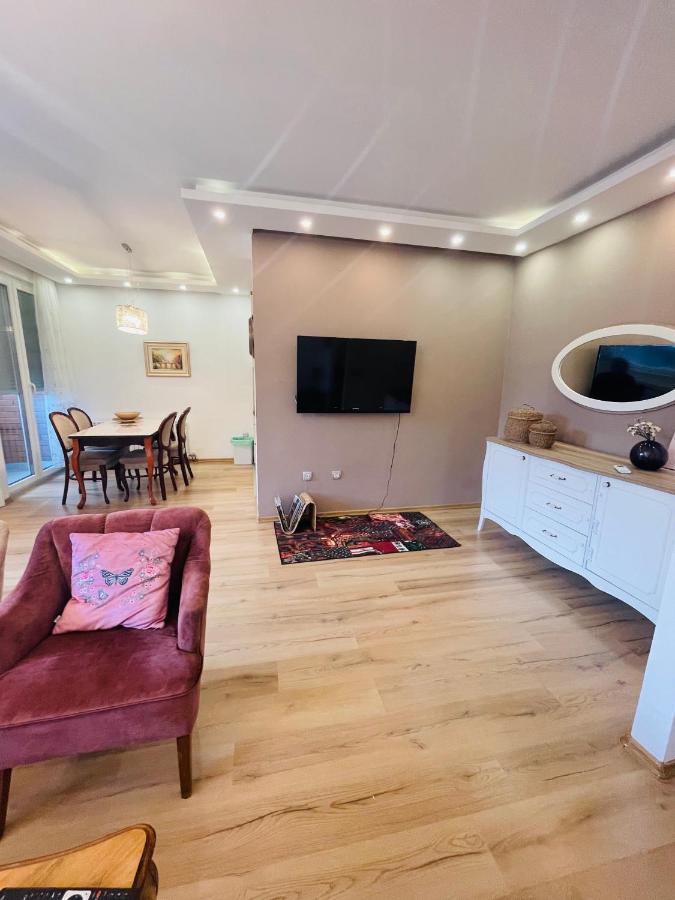 Apartman Centar Sa Sigurnim Parkingom SJJ Exteriör bild