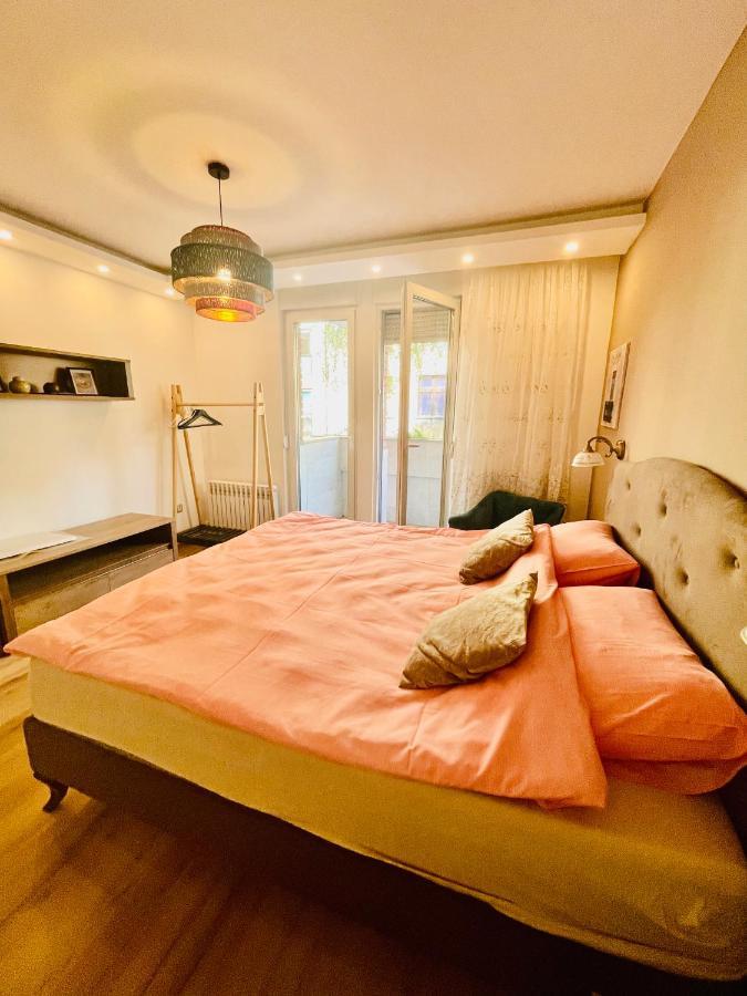 Apartman Centar Sa Sigurnim Parkingom SJJ Exteriör bild