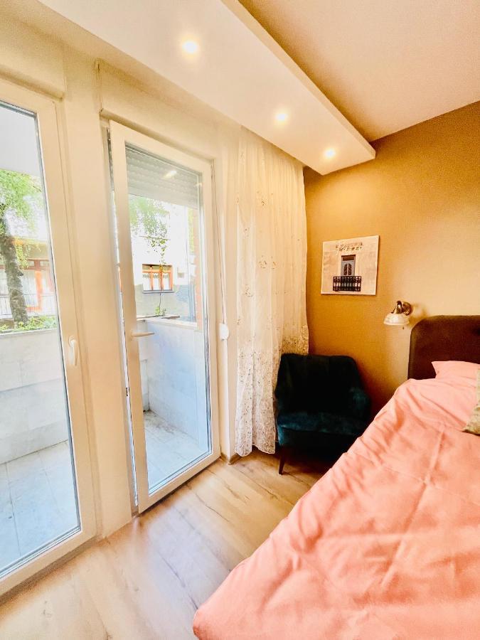 Apartman Centar Sa Sigurnim Parkingom SJJ Exteriör bild
